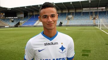 Ian Smith nació en Costa Rica y debutó con el Santos de Guápiles. 