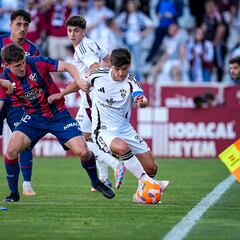 Riki, otra baja más en el Albacete para el partido en Almería