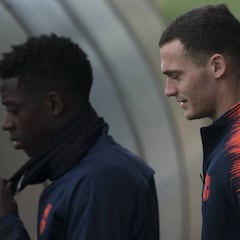Vermaelen vuelve como lateral y se juega un puesto para Londres