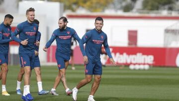 El Sevilla entrenando en la Ciudad Deportiva
