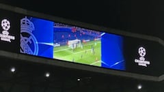 Bernabéu entertains fans with highlights of PSG's Barça rout