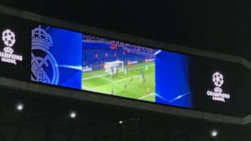 El 4-0 del PSG al Barça, por el videomarcador del Bernabéu