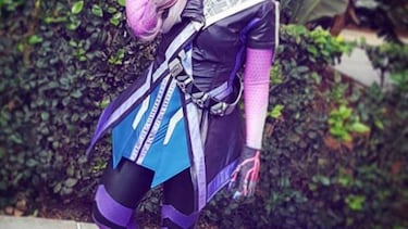 Overwatch: Espectacular cosplay femenino de Sombra