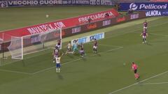 La jugada que hizo sufrir a Gary Medel: ¡la sacó en la línea!