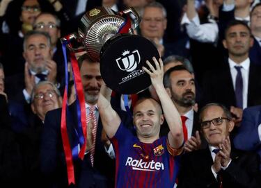 Barcelona: Iniesta to announce departure to China on Friday