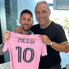 Hristo Stoichkov: “Quien piense que Messi vino a pasearse, no lo conoce, quiere ganar”