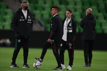 Norberto Scoponi, Benjamin Galdames y Marcelo Flores durante el entrenamiento de la Seleccion Nacional de Mexico (Mexico), previo al partido amistoso contra la Seleccion Nacional de Chile, en el Q2 Stadium Stadium, el 07 de diciembre de 2021.