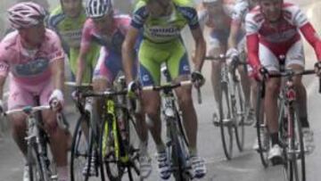 Nibali gana la decimocuarta etapa y Arroyo se hace con la "maglia rosa"