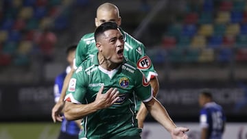 Futbol, Audax Italiano vs Huachipato
Cuarta fecha, campeonato de Clausura 2016/17
El jugador de Audax Italiano Diego Vallejos, centro, celebra su gol contra Huachipato durante el partido de primera division en el estadio Bicentenario la Florida de Santiago, Chile.
25/02/2017
Felipe Zanca/Photosport******
Football, Audax Italiano vs Huachipato
Fourth date, Clousure Championship 2016/17
Audax Italiano's player, Diego Vallejos, center, celebrates scoring against Huachipato during the first division football match at the Bicentenario la Florida Stadium in Santiago, Chile.
25/02/2017
Felipe Zanca/Photosport
