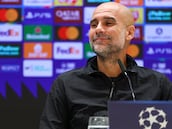 Guardiola: “Diría a Xabi que mee con la suya; y como no meará colonia, le irá bien”