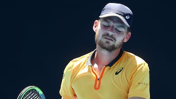 David Goffin se lamenta durante su partido ante Alexei Popyrin en primera ronda del Open de Australia 2021.