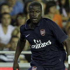 Eboué: "Lloro cuando veo jugar a mis amigos en la televisión"