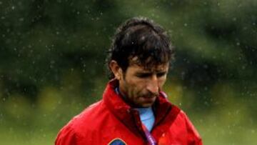 Luis Milla, durante un entrenamiento de España en los Juegos Olímpicos.