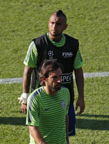 05/06/15  PREVIA FINAL CHAMPIONS LEAGUE
ULTIMO ENTRENAMIENTO DE LA JUVENTUS EN EL ESTADIO OLIMPICO DE BERLIN 
ARTURO VIDAL