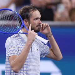 Kyrgios se pronuncia sobre el ‘show’ de Medvedev: “Es el mejor”