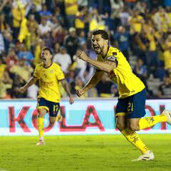 Henry Martín sorprende con mensaje y se despide luego de 8 años