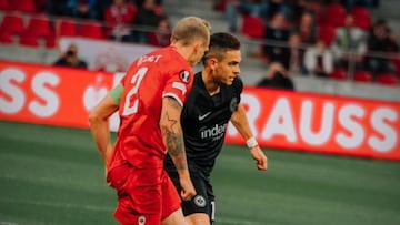 El colombiano fue inicialista en el equipo de Oliver Glasner. El club alemán suma 4 puntos y es segundo en el grupo D.