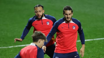 Memphis y Koke, en el entrenamiento del Atlético