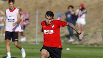 El Liverpool sigue a Correa