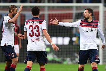 Milan se impuso sobre Bolonia 2-1 en la fecha 35 de la Serie A y se metió a la pelea por un cupo europeo. 