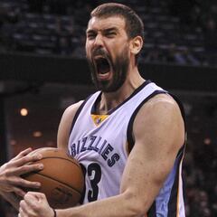 Un gran Marc Gasol (25) guía la remontada de los Grizzlies
