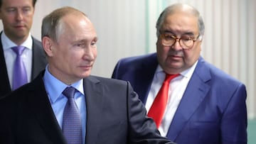 ¿Por qué Putin no mueve el brazo derecho al caminar? Un estudio podría tener la respuesta