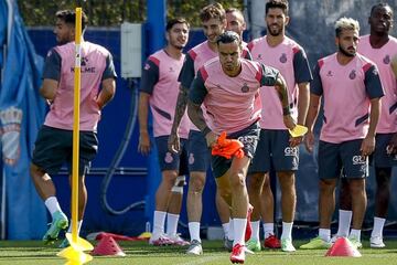 Raúl de Tomás, en un entrenamiento del Espanyol.