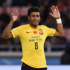 El Guangzhou se planta: "No dejaremos ir a Paulinho ahora"