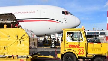 Llegan a México casi dos millones de vacunas de Moderna y Pfizer