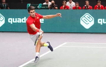 El tenista murciano ganó 6-4 y 7-6 al tenista coreano, Soonwoo Kwon, en el cuarto partido de la eliminatoria de la Copa Davis en Valencia. 