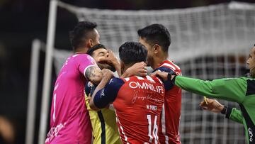 Polémica en el Clásico: Se pidieron dos rojas a Chivas