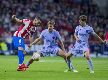 Koke, Nico González y Gavi.