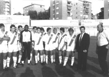 Wilfred fichó por el Rayo Vallecano en 1990.