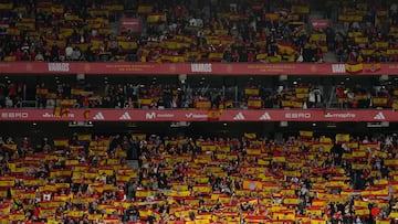 Parte de la grada de Cornellá en el partido amistoso entre España y Egipto.