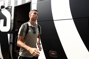 Cristiano Ronaldo llegando al Villar Perosa para el partido amistoso entre la Juventus A y la Juventus B.