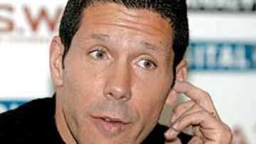 Está claro que en los dos goles, la defensa pudo hacer algo más