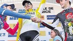 Vila y Colom escoltaron a Floyd Landis en el podio