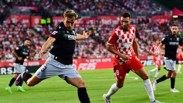 Pablo Ibáñez durante el partido disputado en Montilivi.
