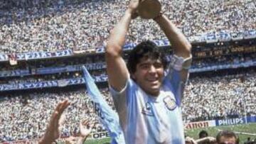 <b>EL MUNDIAL DEL 86. </b>El gran logro de Maradona fue conquistar el Mundial de México 86, lo que elevó su figura a la cualidad de héroe.