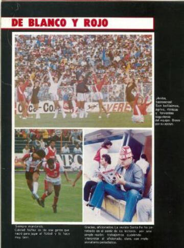 Las porristas haciendo su show en el entretiempo del partido Santa Fe vs. Junior. Los hinchas muy atentos leyendo la Revista Santa Fe