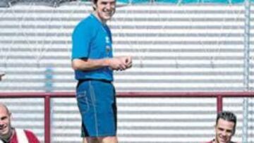 <b>AMBIENTE DISTENDIDO. </b>Los jugadores del Numancia, ayer en un momento de la doble sesión preparatoria.