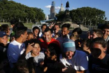 Los seleccionados visitaron la estatua de Rocky Balboa en Filadelfia.