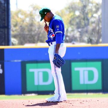 El abridor de los Blue Jays enfrentó hoy al Junior National Team de Canadá y utilizó la gorra en color verde por St. Patrick's Day.