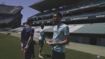 El original spot del Betis sobre la PS5: "El que no corre, juega"