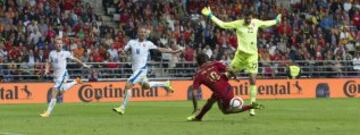 Penalti a Diego Costa.