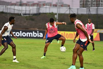 El equipo de Reinaldo Rueda realizó un nuevo entrenamiento en la sede deportiva de la FCF en Barranquilla. Esta viernes viajará a Brasil para el torneo de naciones.