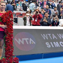 Simona Halep le quita el número uno a Garbiñe Muguruza