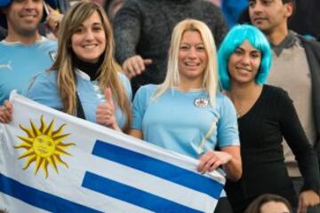 La belleza uruguaya también presente en el estadio Nacional.