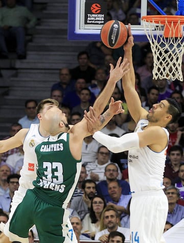 Calathes y Gustavo Ayón.