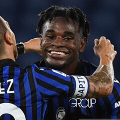 Duván y el Papu Gómez: "Todavía no se ha ido, es nuestro capitán"